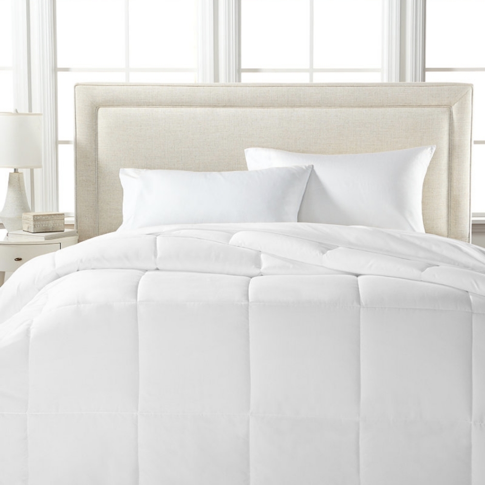 Royal Lux Color Hypoallergenic Down Alternative Light Microfiber Comforter